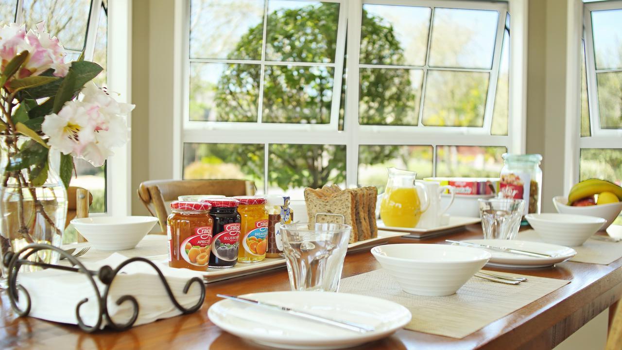 โอลีฟ เฮาส์ บีแอนด์บี Bed & Breakfast ไครสต์เชิร์ช ภายนอก รูปภาพ
