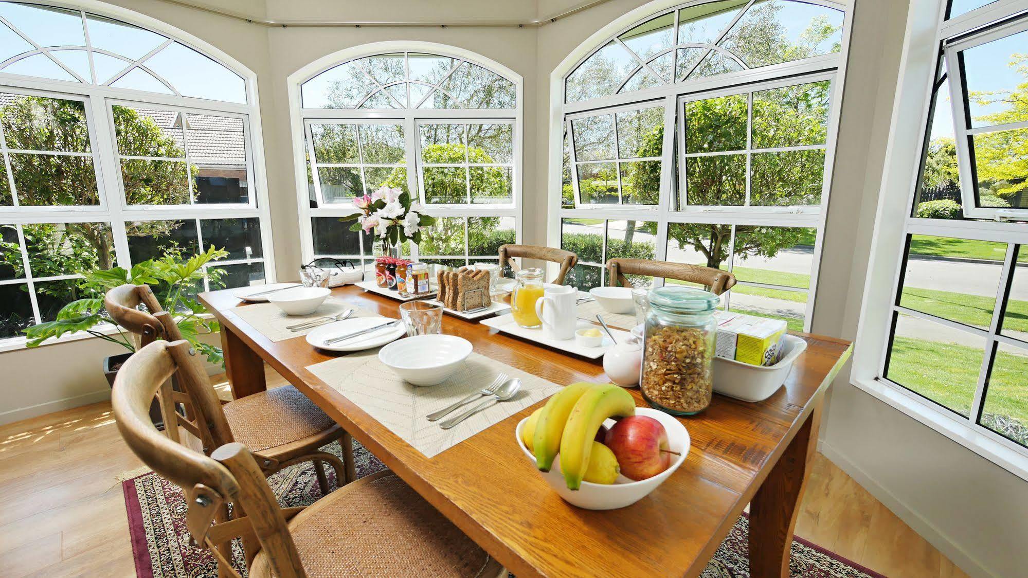 โอลีฟ เฮาส์ บีแอนด์บี Bed & Breakfast ไครสต์เชิร์ช ภายนอก รูปภาพ